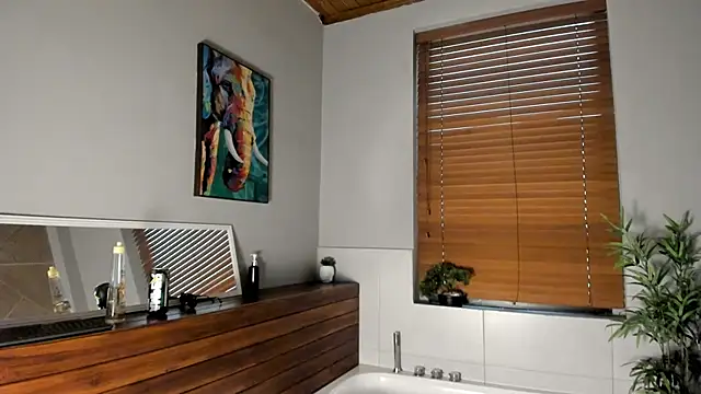 AustinJones  online show from November 12, 7:19 pm