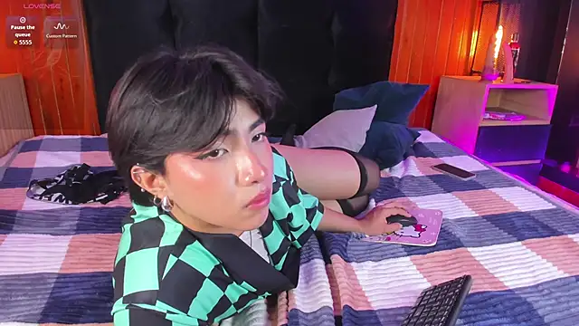 Creamy Angelo online show from October 4, 4:50 am