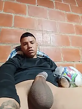 eldelmienbrogrueso online show from June 15, 4:37 am