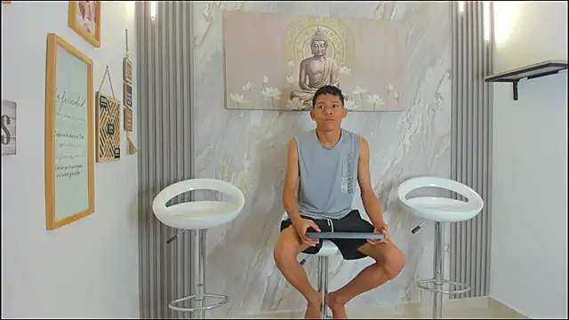 BEAUTY BOYS1 online show from December 23, 7:28 am