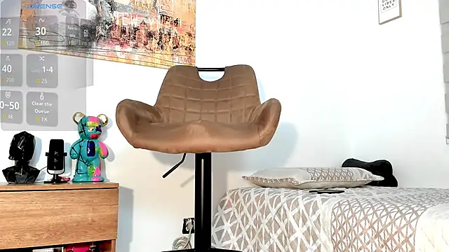 Thiago Hill online show from October 3, 5:12 am