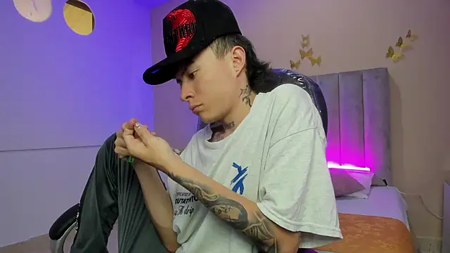 Nascary Fox online show from February 18, 8:17 pm