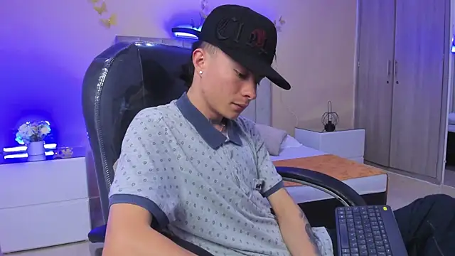 Nascary Fox online show from January 14, 7:50 pm