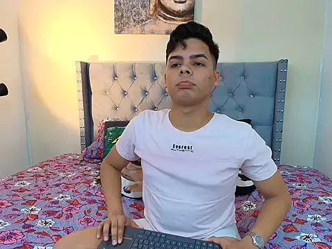 stewart mateo  online show from October 8, 2:27 am