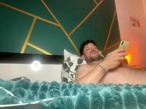 Lulu moustache online show from April 6, 11:37 pm