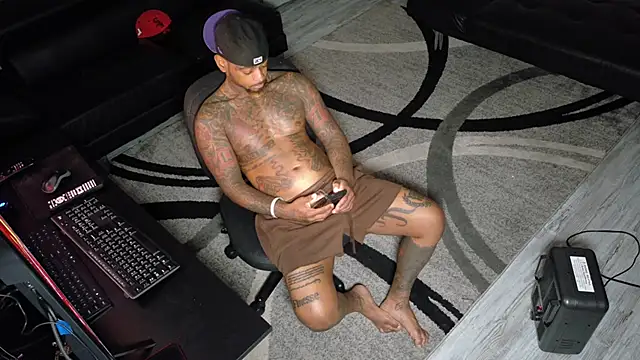 SLANGONDEMHOES online show from September 9, 11:47 pm