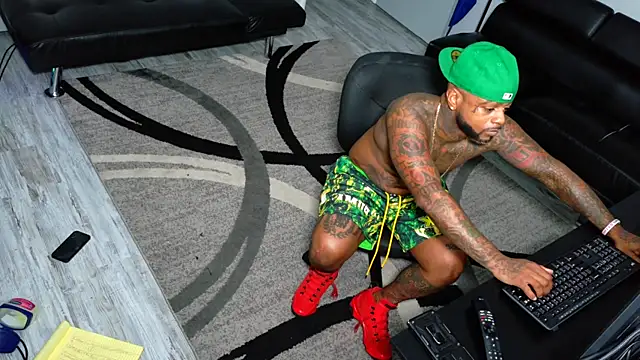 SLANGONDEMHOES online show from December 18, 9:22 pm