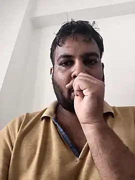 vinay smalldick online show from February 22, 9:10 am