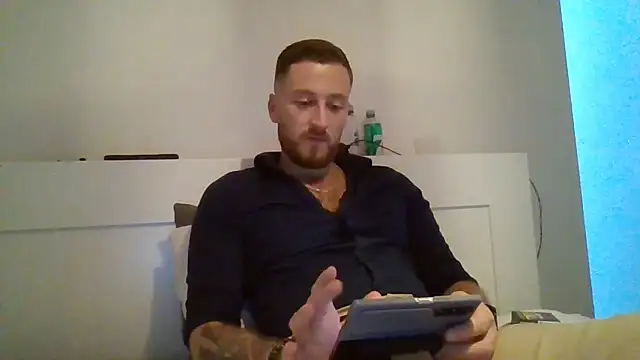 Snapshot of Keviios chatting on September 9, 2:49 pm Keviios online show from September 9, 2:49 pm