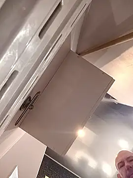 Snapshot of sergik- chatting on October 28, 5:54 am sergik- online show from October 28, 5:54 am