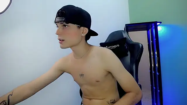 dilan hott  online show from November 30, 6:54 pm