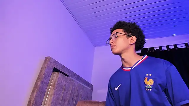 Cj davis  online show from March 25, 4:16 am