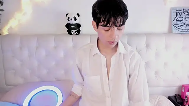 AleAurarashi online show from January 6, 4:27 am