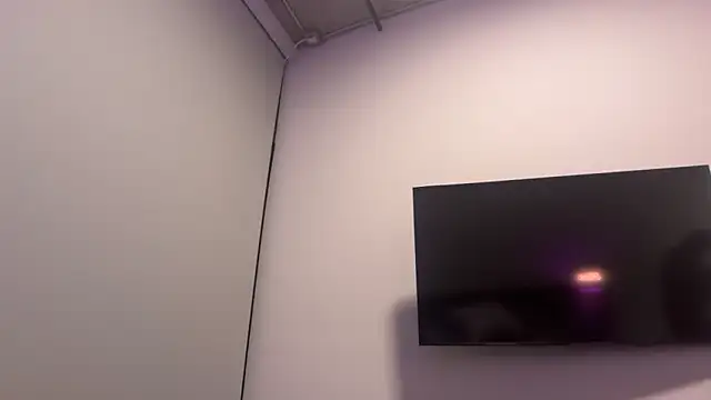 Hothotboyg online show from March 26, 6:39 am