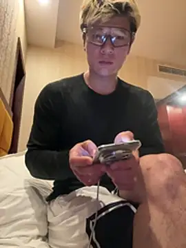 AAASuck online show from July 14, 2:56 pm