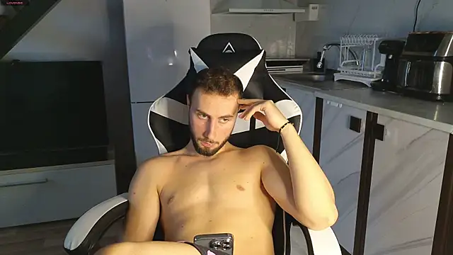 RyanStorm  online show from October 18, 3:39 pm