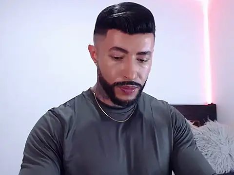 andrea de lucaa online show from October 11, 4:49 am