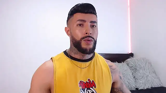 andrea de lucaa online show from September 26, 3:26 am