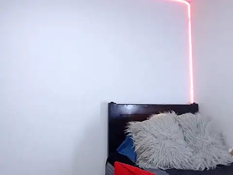 andrea de lucaa online show from September 10, 3:16 am