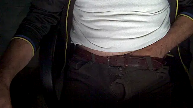 velikifant7 online show from April 16, 4:12 am