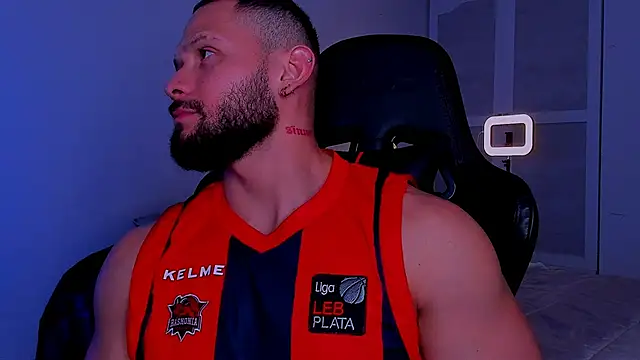 Snapshot of andrewcorey1 chatting on October 20, 7:29 pm andrewcorey1 online show from October 20, 7:29 pm