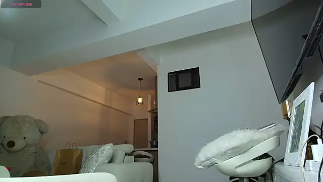 brunothompson3 online show from November 9, 6:06 am