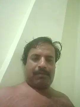 vardh033 online show from September 28, 2:20 am