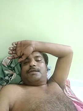 vardh033 online show from September 13, 6:20 pm