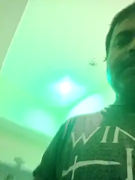 vardh033 online show from September 11, 12:48 pm