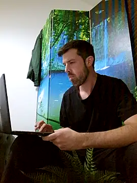 welcome-to-the-jungle online show from October 27, 7:27 pm