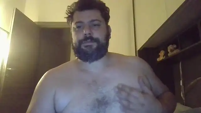 Snapshot of giuseppelovisi85 chatting on October 14, 5:36 am giuseppelovisi85 online show from October 14, 5:36 am