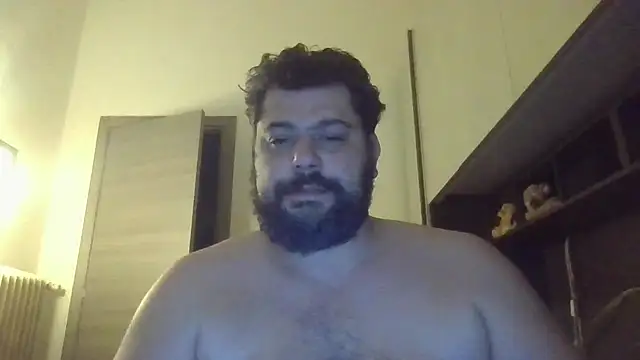 Snapshot of giuseppelovisi85 chatting on October 16, 7:44 pm giuseppelovisi85 online show from October 16, 7:44 pm