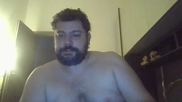 Snapshot of giuseppelovisi85 chatting on October 4, 6:29 am giuseppelovisi85 online show from October 4, 6:29 am