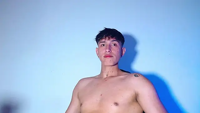 rowanbigboy23 online show from February 7, 3:13 am