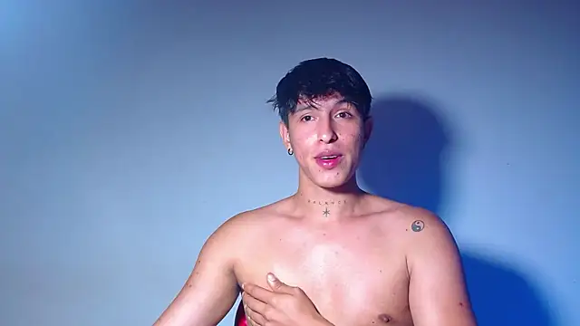 rowanbigboy23 online show from April 16, 7:30 am