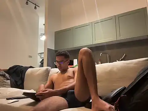 Markitos2323 online show from November 24, 10:44 pm