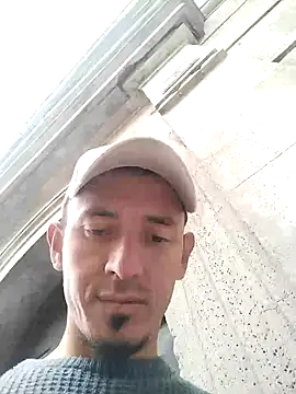 Snapshot of JuanD_vero chatting on October 17, 9:57 am JuanD vero online show from October 17, 9:57 am