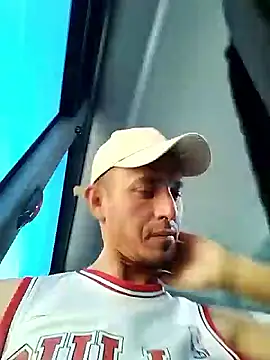 Snapshot of JuanD_vero chatting on October 6, 3:06 pm JuanD vero online show from October 6, 3:06 pm