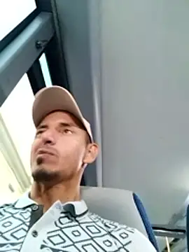 Snapshot of JuanD_vero chatting on October 14, 3:19 pm JuanD vero online show from October 14, 3:19 pm