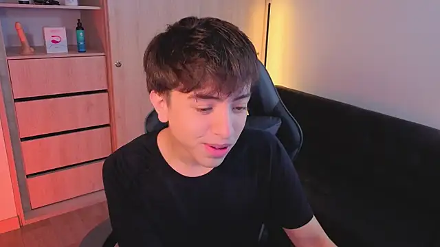 onlinenico online show from October 8, 8:02 pm