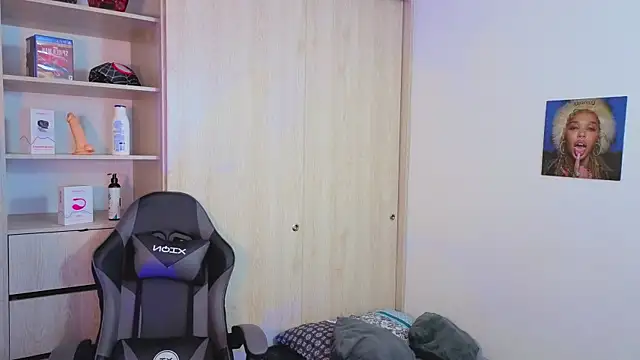 onlinenico online show from September 8, 8:08 pm