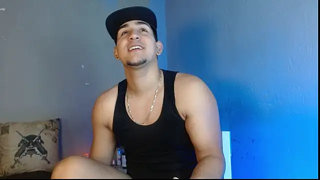 massimo vidal  online show from January 14, 5:28 pm