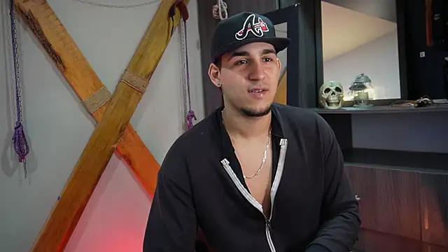 massimo vidal  online show from September 13, 1:23 pm