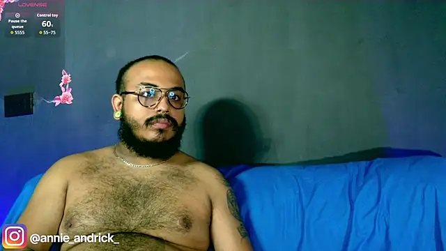  Annie Andrick  online show from October 4, 2:11 pm