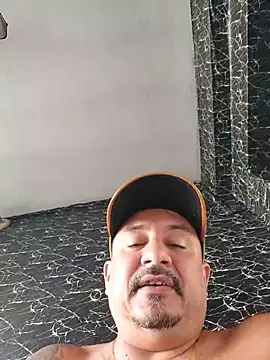 Snapshot of andrerj22 chatting on September 18, 6:54 pm andrerj22 online show from September 18, 6:54 pm