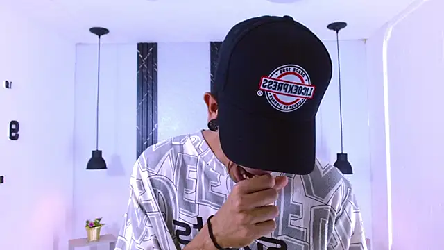 Franvill Trato online show from March 3, 7:32 pm