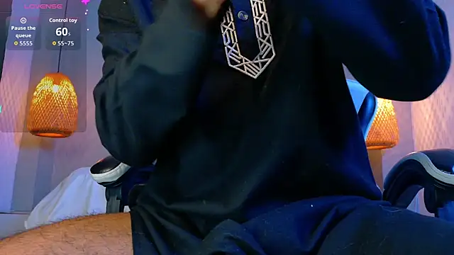 Thaiel Fosteer online show from March 26, 7:23 am