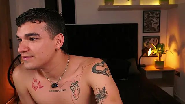 EROS AND ALAN online show from June 10, 1:40 am