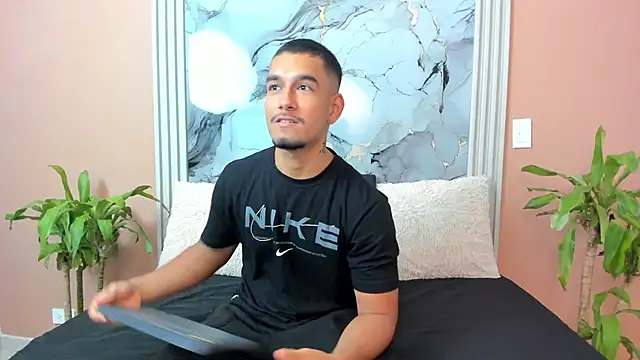  online show from October 4, 8:24 pm