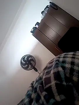 Snapshot of LPdusexo chatting on October 14, 10:00 am LPdusexo online show from October 14, 10:00 am